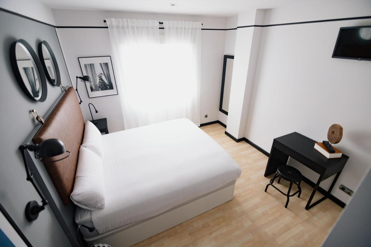 The Little Corner B&B Valensiya Dış mekan fotoğraf